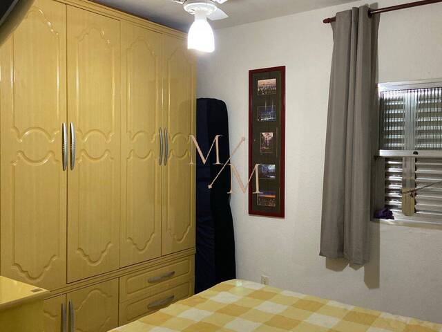 #81 - Apartamento para Venda em Santos - SP