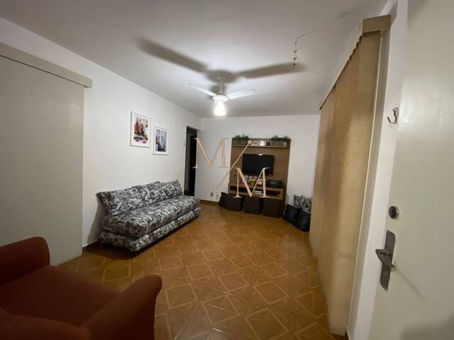 #81 - Apartamento para Venda em Santos - SP