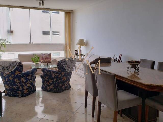 #109 - Apartamento para Venda em Santos - SP