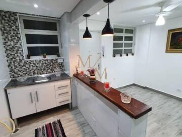 #146 - Apartamento para Venda em Santos - SP