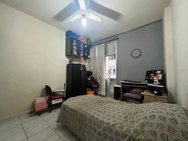 #235 - Apartamento para Venda em Santos - SP
