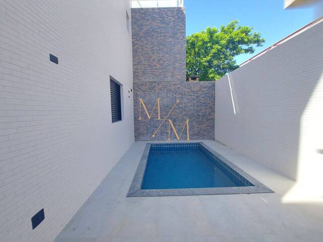Casa para Venda em Santos - 2