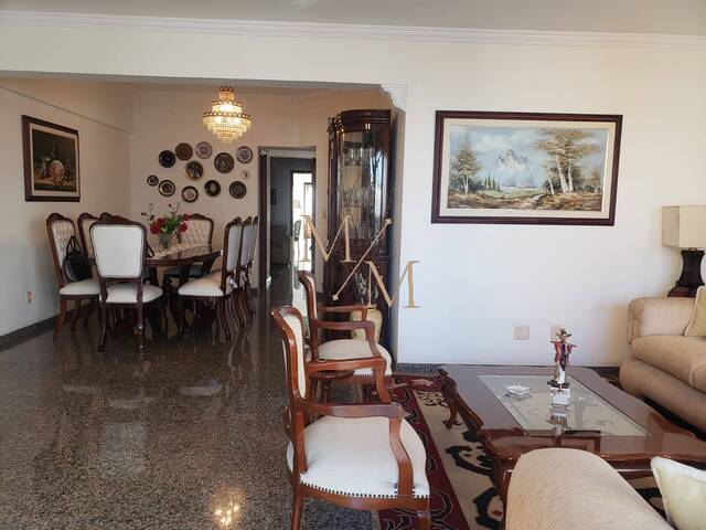 #389 - Apartamento para Venda em Santos - SP