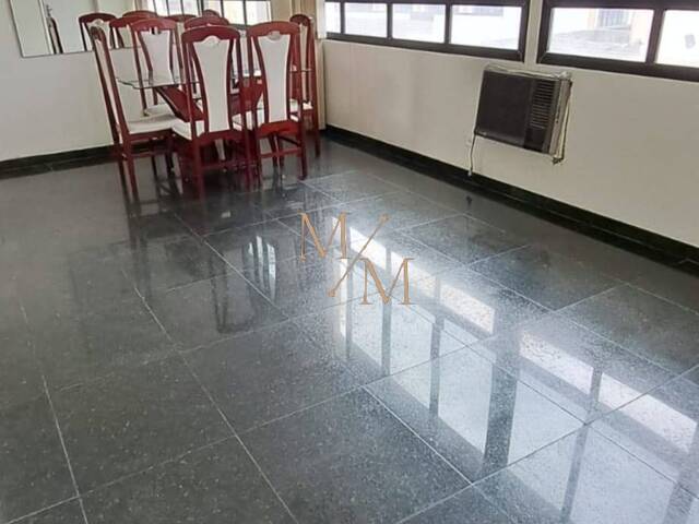 Apartamento para Venda em Santos - 2