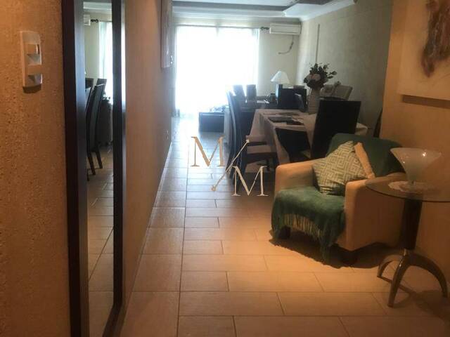 Apartamento para Venda em Santos - 2