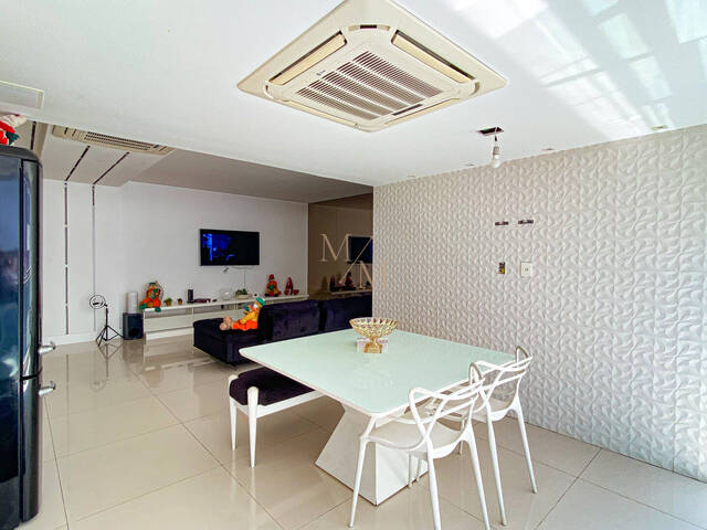#553 - Apartamento para Venda em Santos - SP