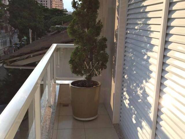 #654 - Sobreposta para Venda em Santos - SP
