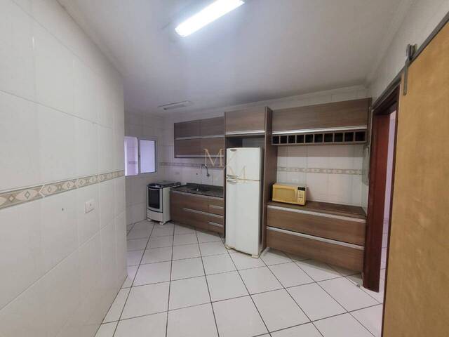 #689 - Apartamento para Venda em Santos - SP - 2