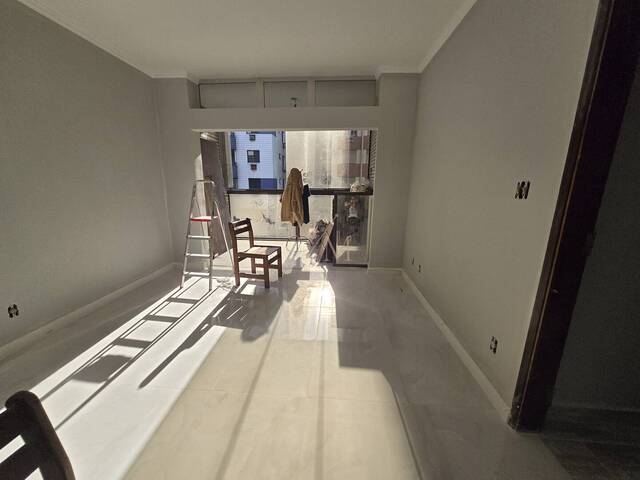 Apartamento para Venda em Santos - 2