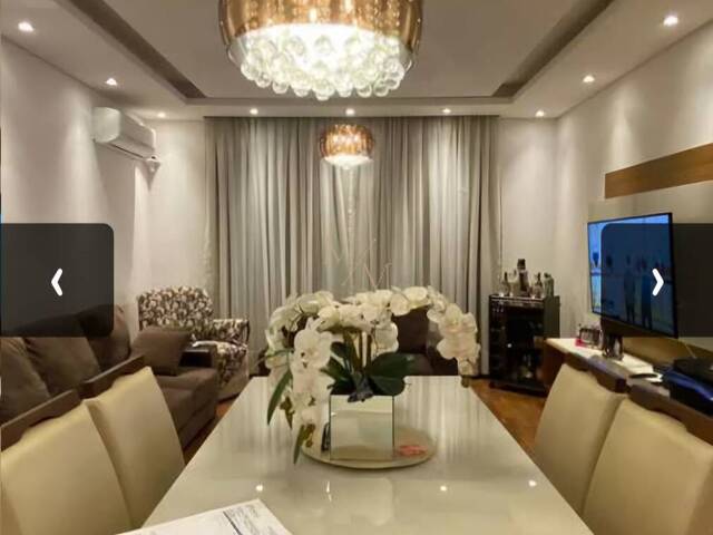#745 - Apartamento para Venda em Santos - SP