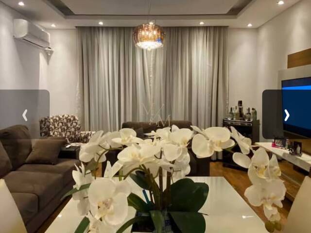#745 - Apartamento para Venda em Santos - SP