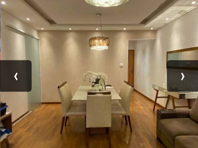 #745 - Apartamento para Venda em Santos - SP