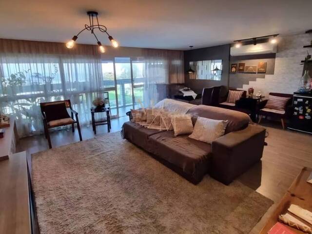 #766 - Apartamento para Venda em Santos - SP