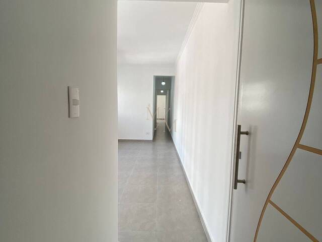 Apartamento para Venda em Santos - 3