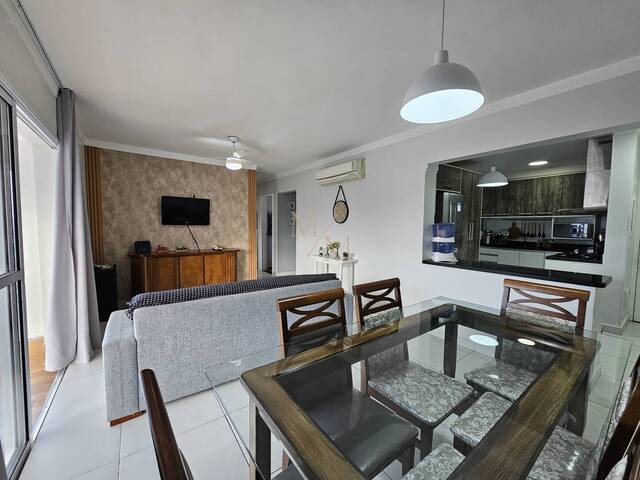#565 - Apartamento para Venda em Santos - SP