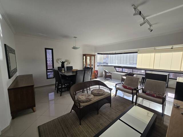 #800 - Apartamento para Venda em Santos - SP