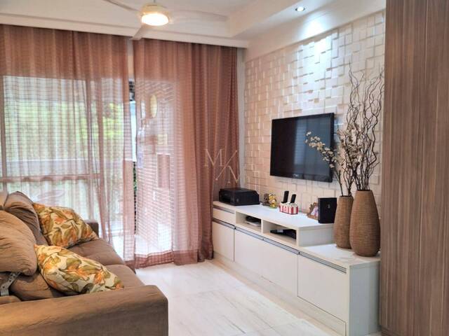 #834 - Apartamento para Venda em Santos - SP