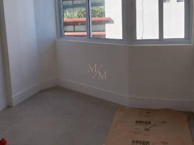 Apartamento para Venda em Santos - 2