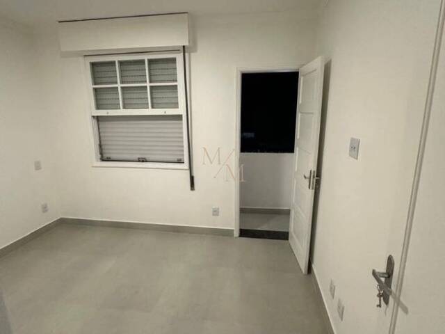 Apartamento para Venda em Santos - 3
