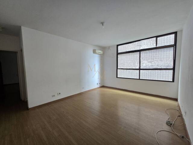 Apartamento para Venda em Santos - 2