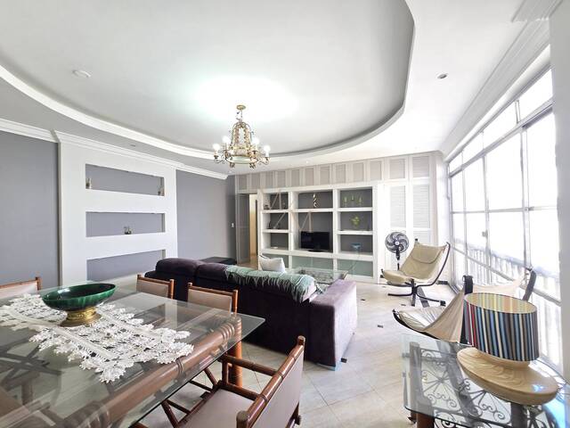 Apartamento para Venda em Santos - 2