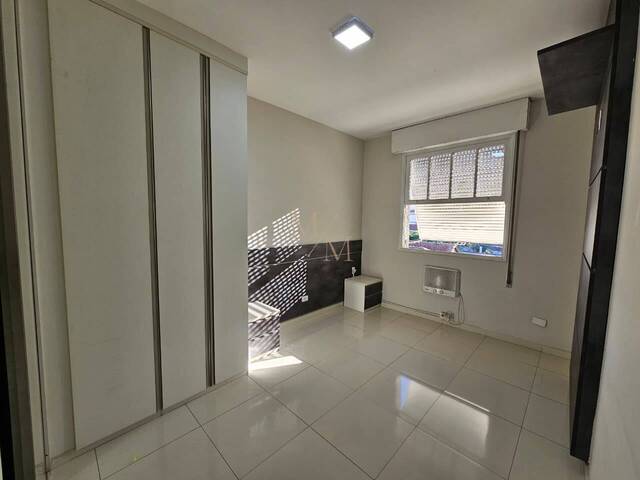 Apartamento para Venda em Santos - 4