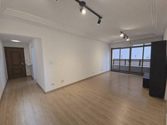 Apartamento para Venda em Santos - 2