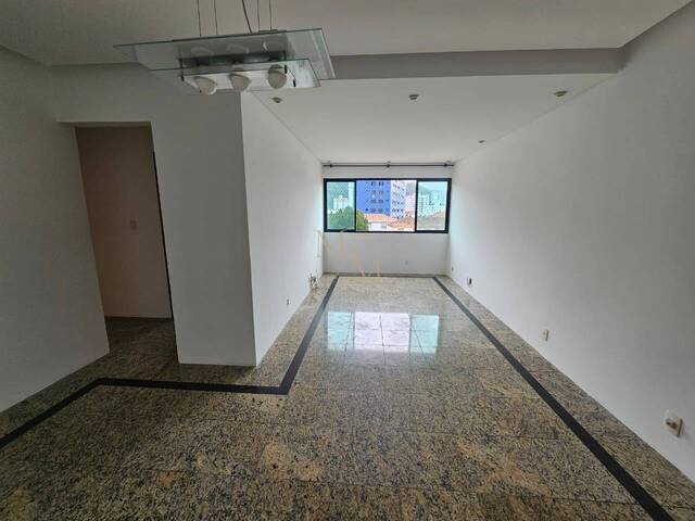 #1110 - Apartamento para Venda em Santos - SP - 2