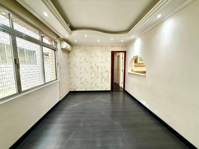 Apartamento para Venda em Santos - 2