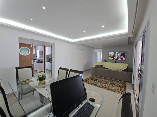 Venda em Ponta da Praia - Santos