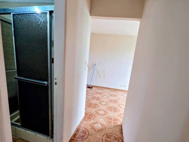 #1200 - Apartamento para Venda em Santos - SP