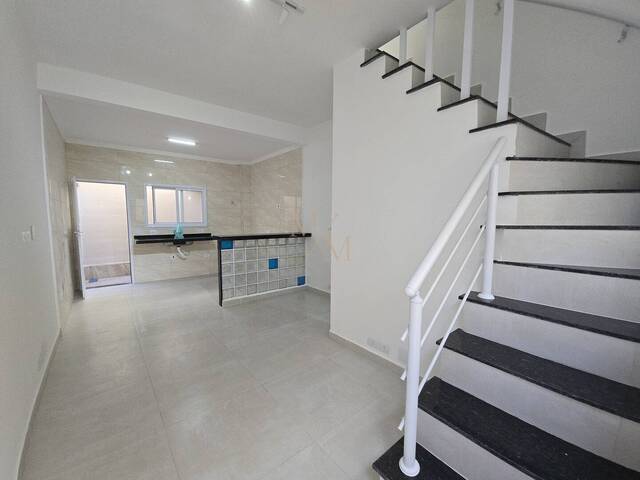 #1211 - Sobrado para Venda em Praia Grande - SP