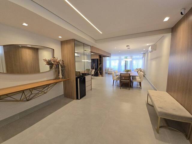 Apartamento para Venda em Santos - 2