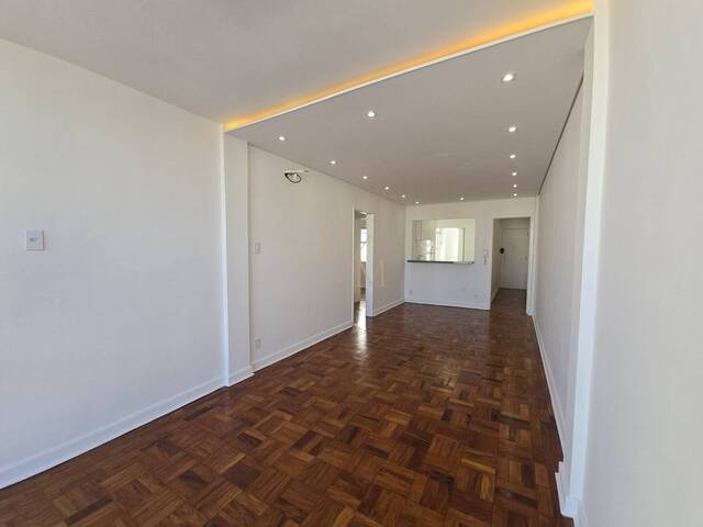 #1242 - Apartamento para Venda em Santos - SP