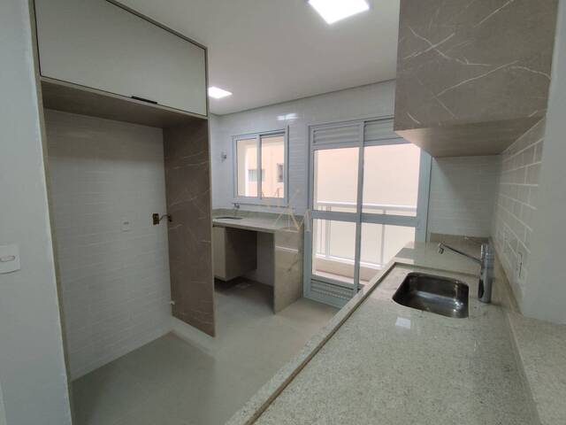 #783 - Apartamento para Venda em Santos - SP