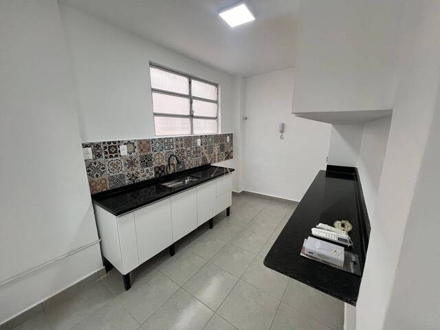 Apartamento para Venda em Santos - 4