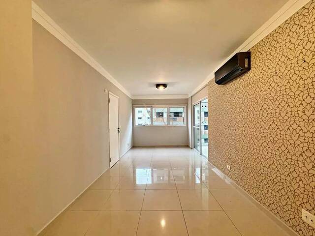 Apartamento para Venda em Santos - 4