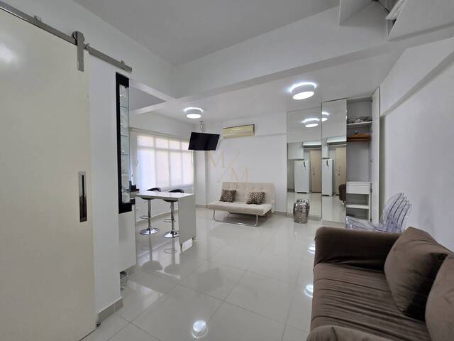 #1330 - Apartamento para Venda em Santos - SP - 1